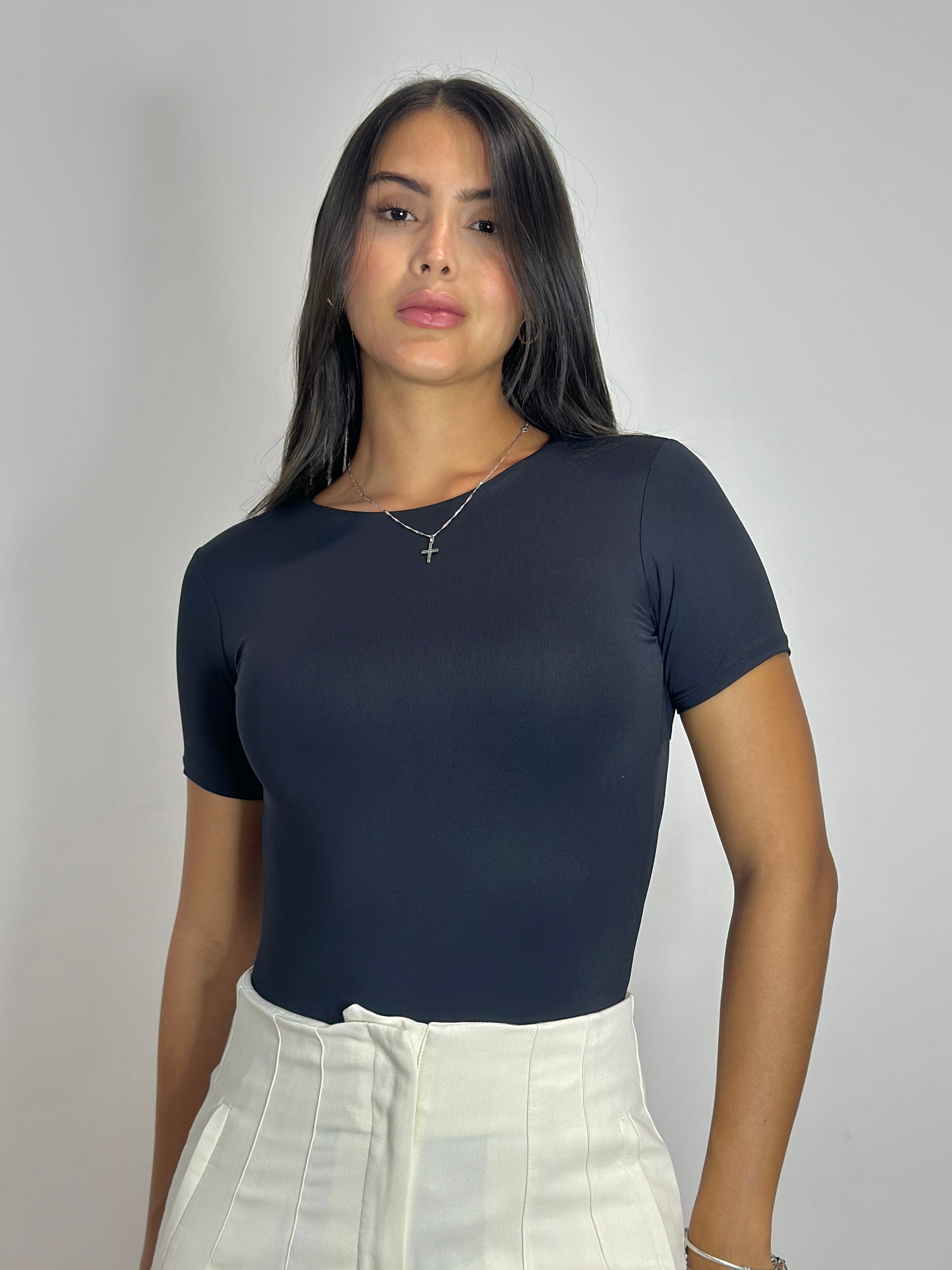 BODY BASIC NEGRO