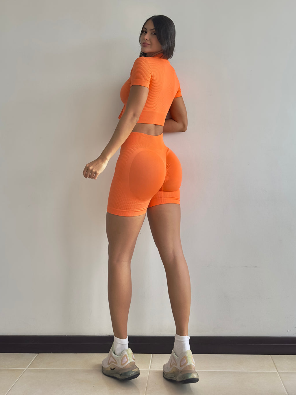 SET SHORT NARANJA