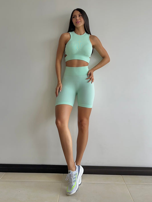 SET SHORT VERDE MENTA PUSH UP