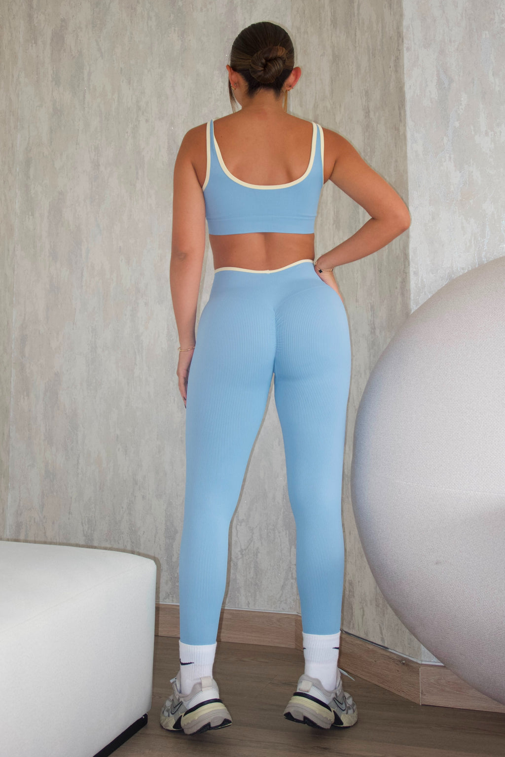 SET ARIANNA