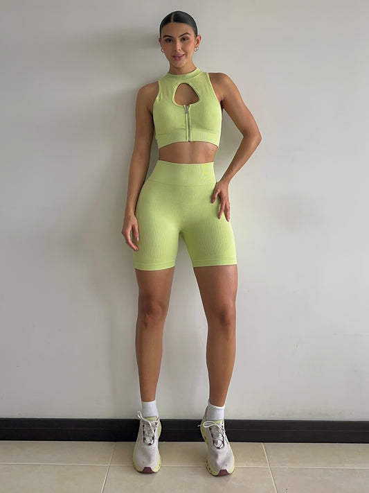 SET SHORT VERDE LIMÓN EFECTO LAVADO